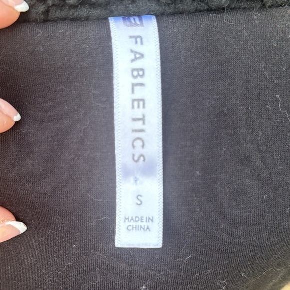 Fabletics Sedona Fleece Vest, size small - Picture 7 of 7